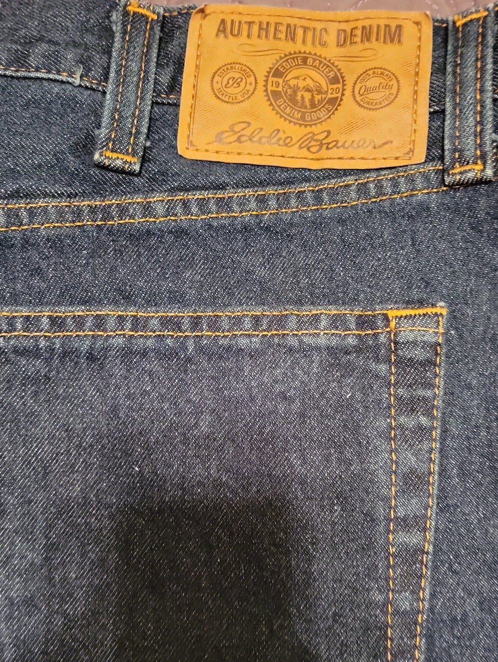 Eddie Bauer Men’s Indigo Blue Straight Jeans